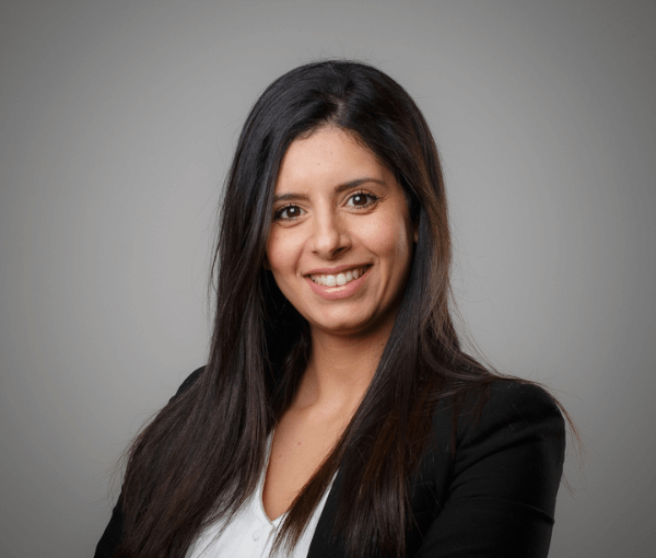 Hasnae votre contact pour devenir apporteur d'affaires chez ABC Formation continue à Marseille